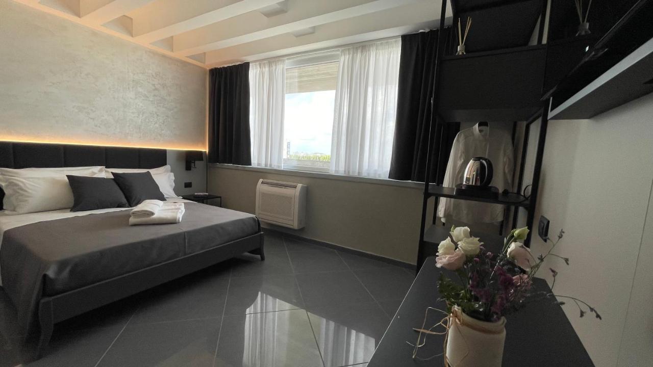 Tranquillo Uptown Lecce Hotell Exteriör bild
