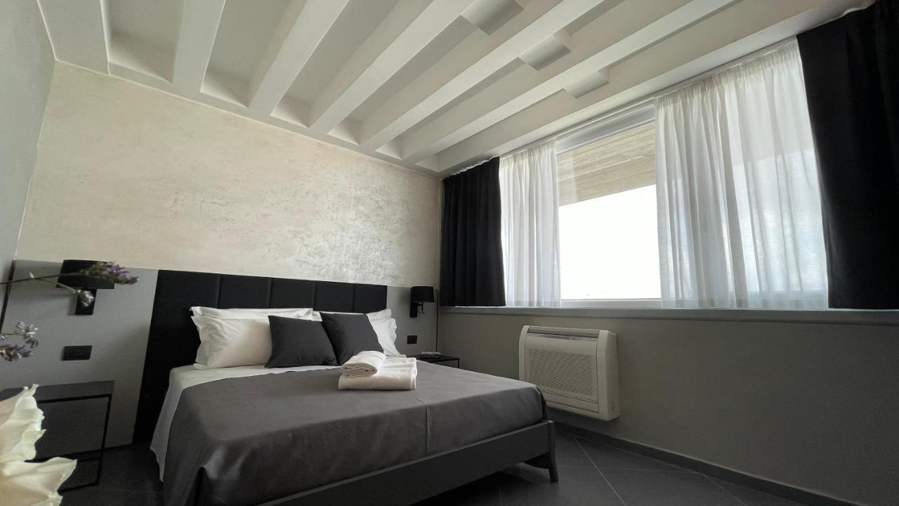 Tranquillo Uptown Lecce Hotell Exteriör bild
